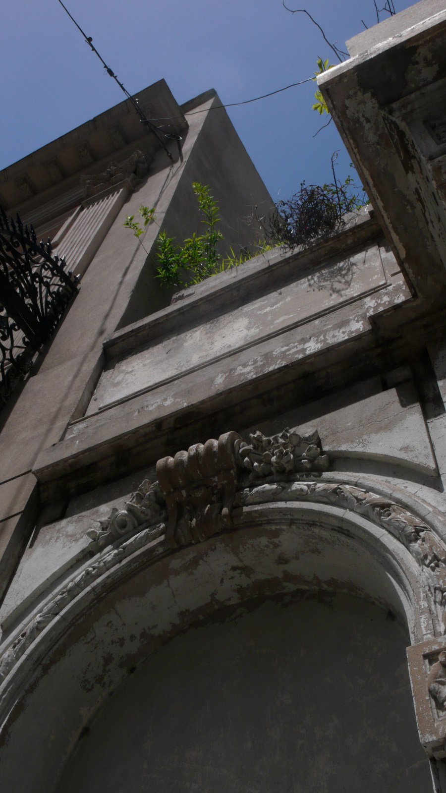 Strolling around San Telmo,  urban heritage gawp.... 